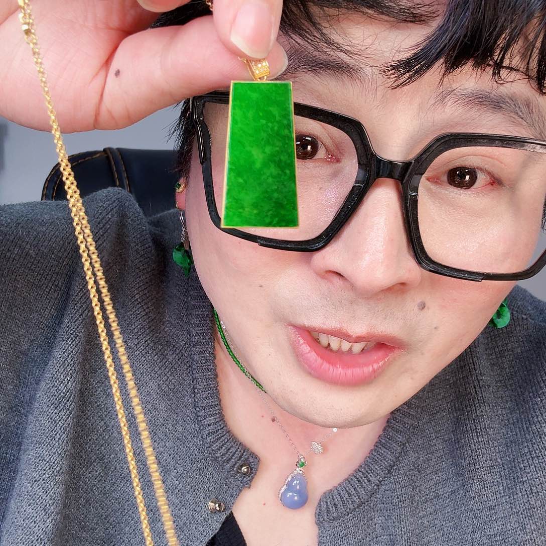 翡翠颈饰18K金镶嵌一个