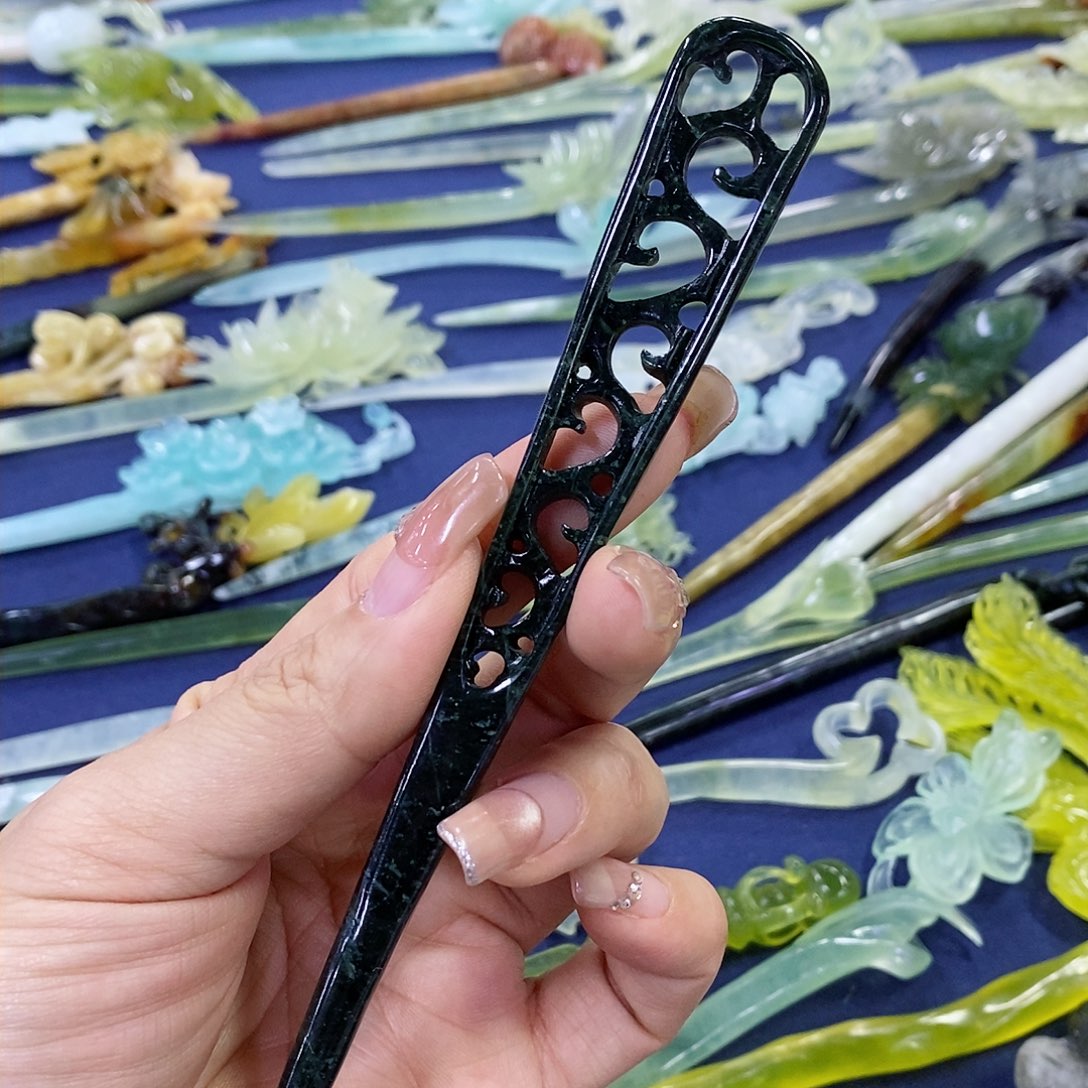 蛇纹石玉发簪未镶嵌