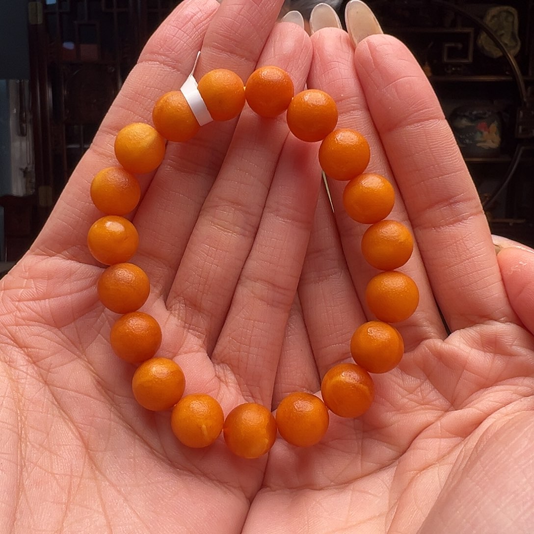 琥珀裸石未镶嵌向*来XD020。10mm