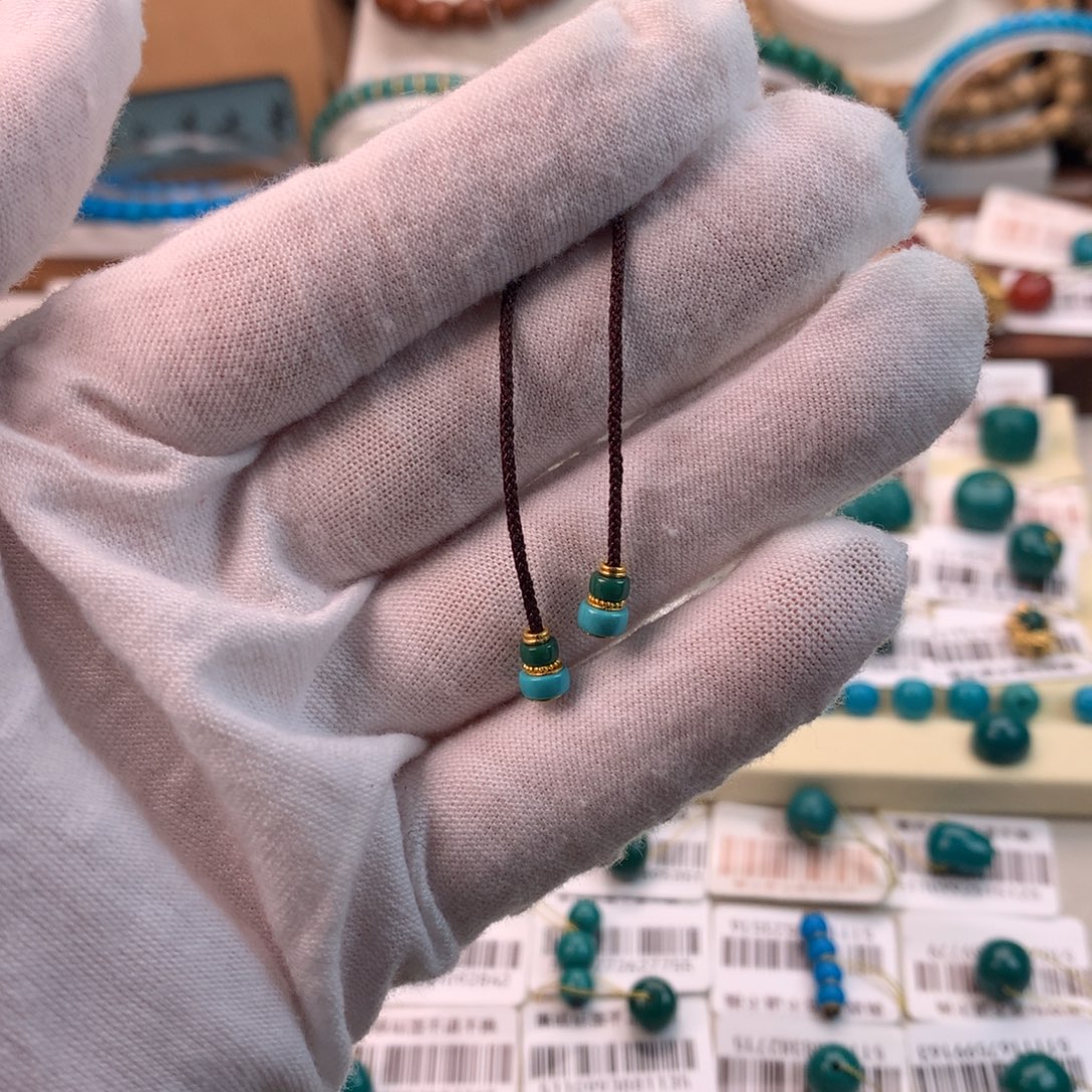 绿松石18K金镶嵌配饰凡