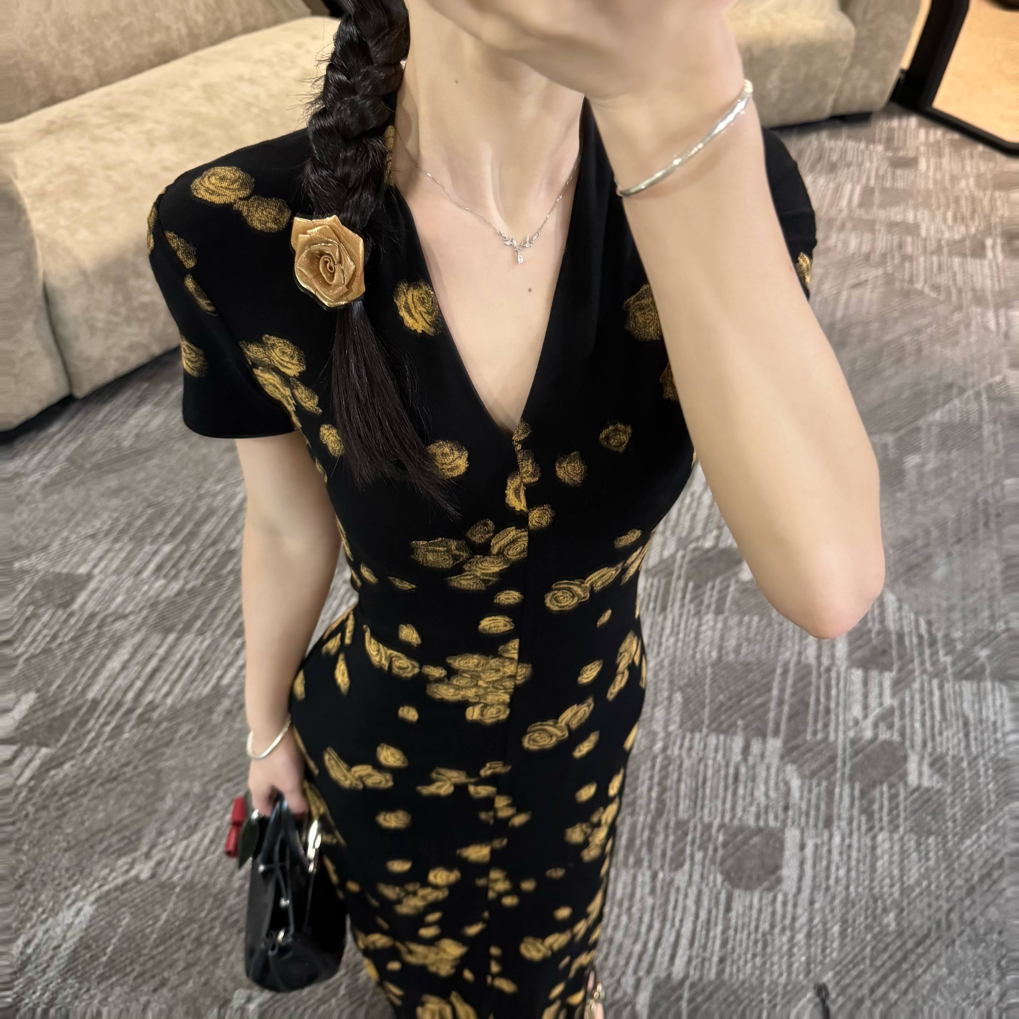 【黑倩姐姐】高阶法式琉璃黑玫瑰收腰显瘦连衣裙夏季新款修身连衣裙