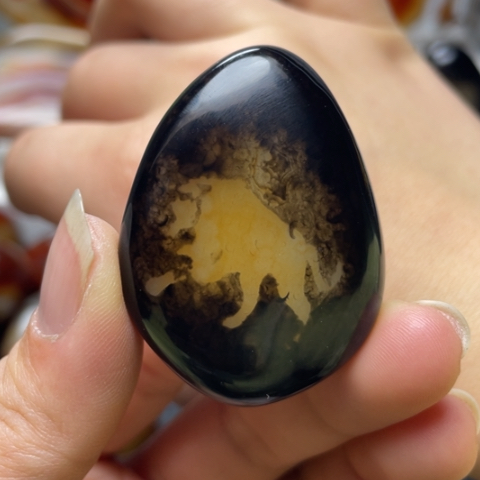 玛瑙/玉髓未镶嵌珠宝奇石