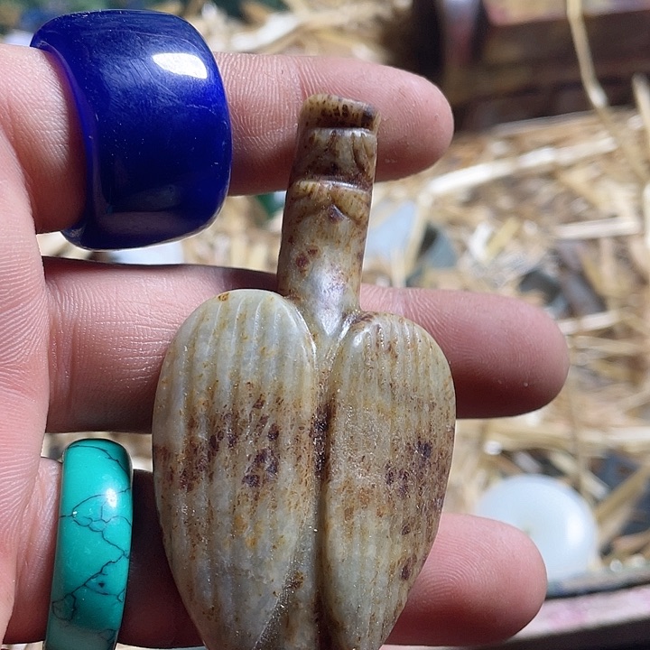 和田玉（糖玉）挂件未镶嵌