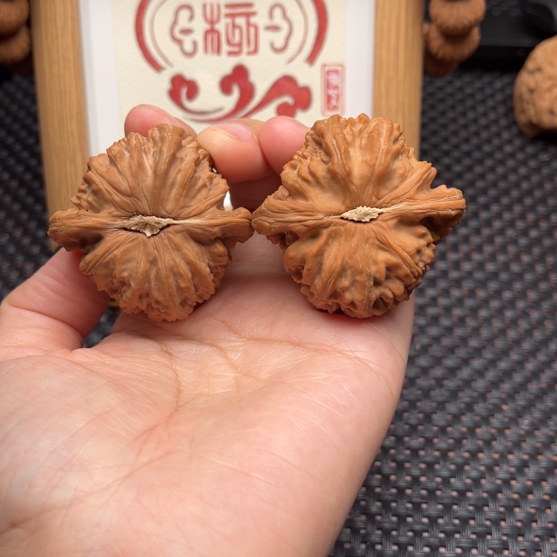 吊坠文玩核桃全品白狮子44尺