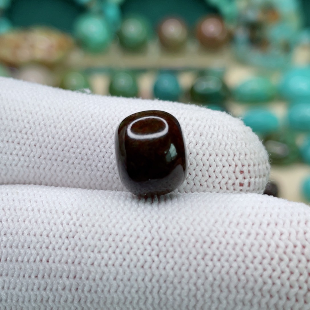 未镶嵌绿松石颈饰