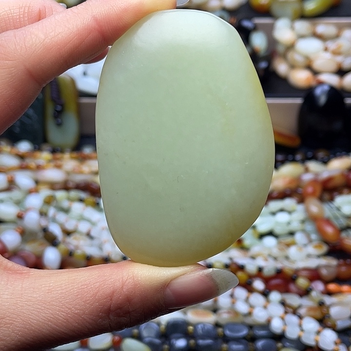 微***读和田玉未镶嵌吊坠(不含链)