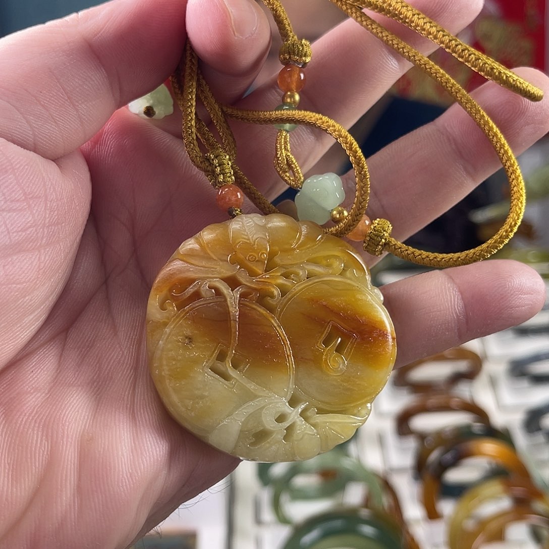 未镶嵌蛇纹石玉手链挂件