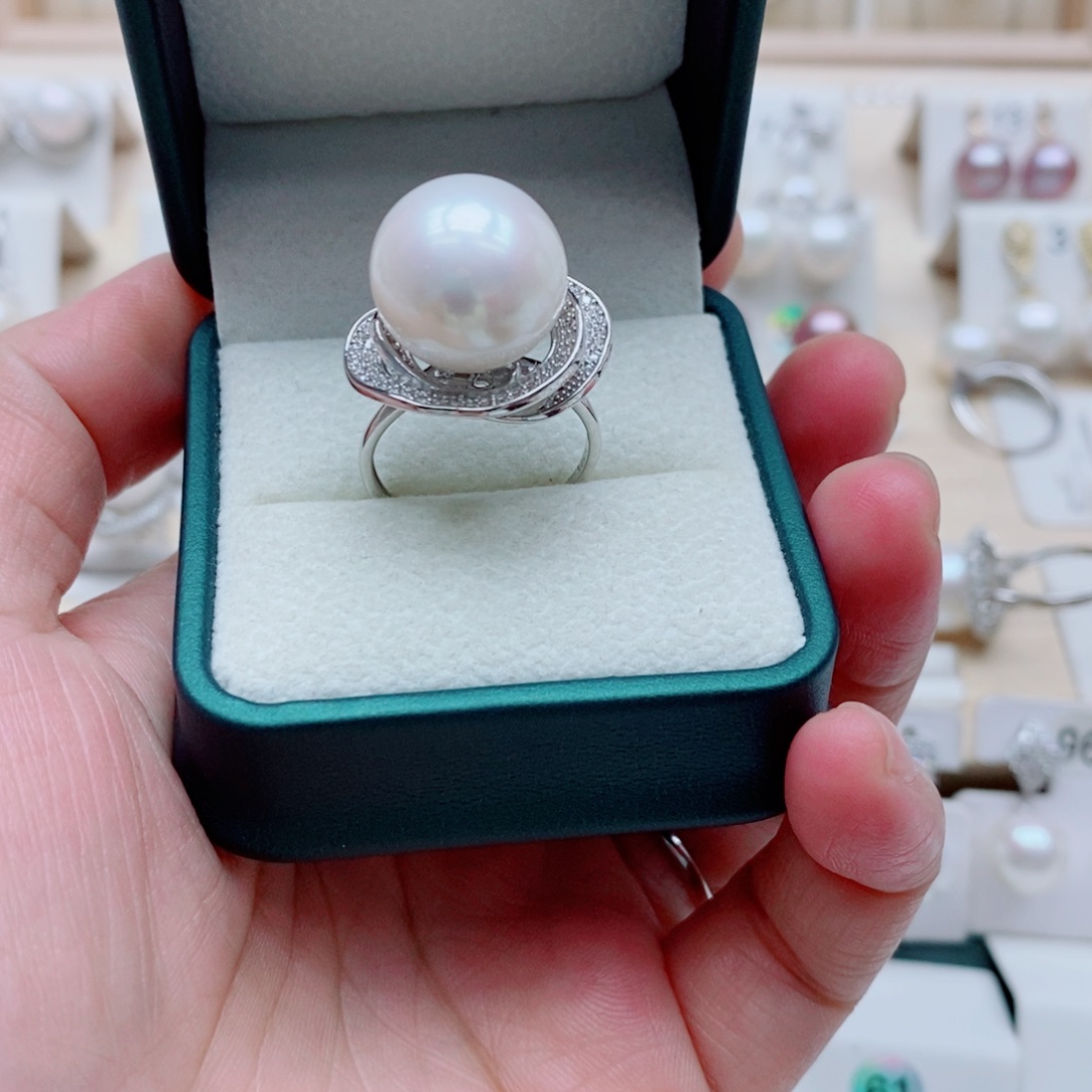 华***司银S925镶嵌颈饰淡水珍珠