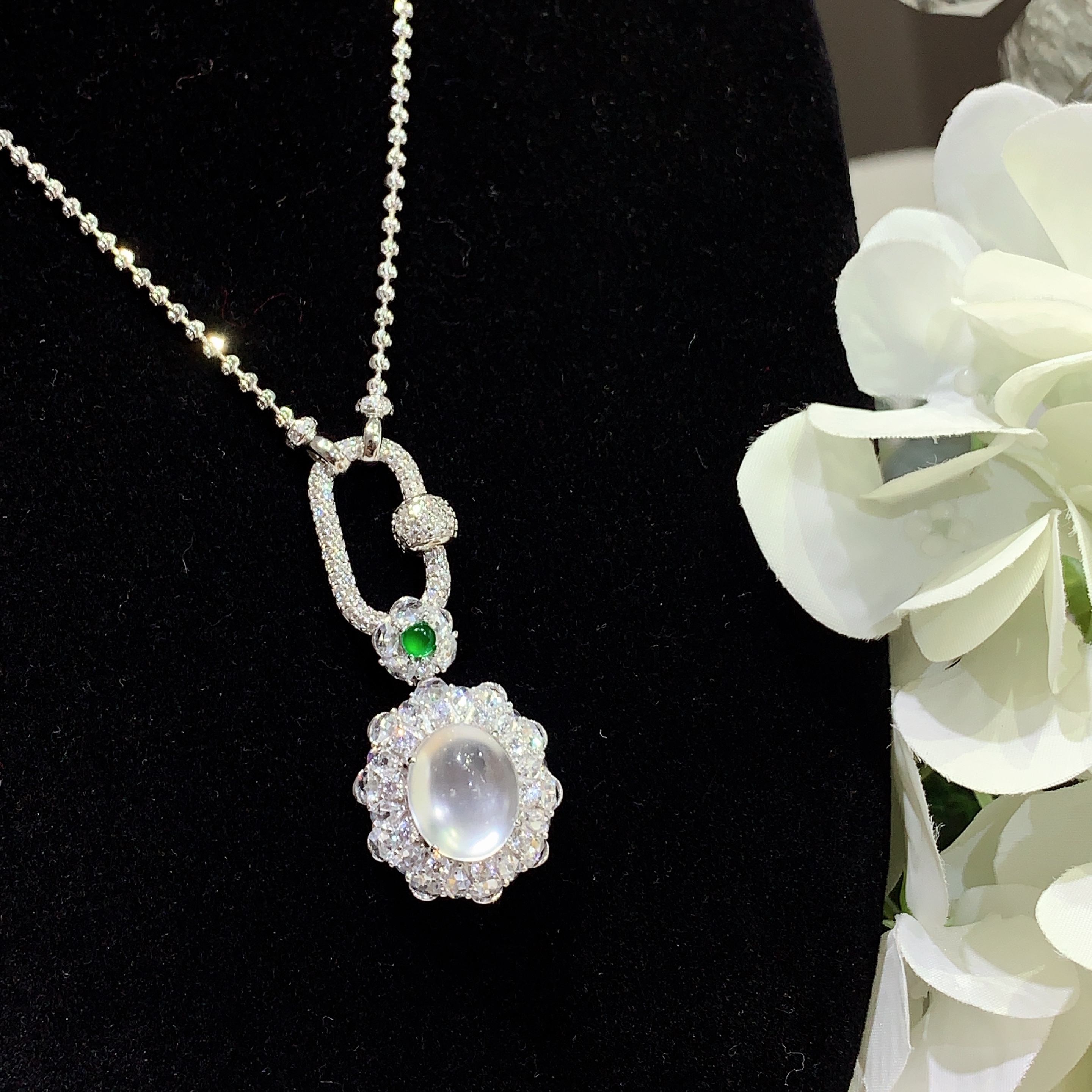 天然石英质玉蛋面吊坠小众精美玉石时尚颈饰S925银镶嵌挂件毛衣链