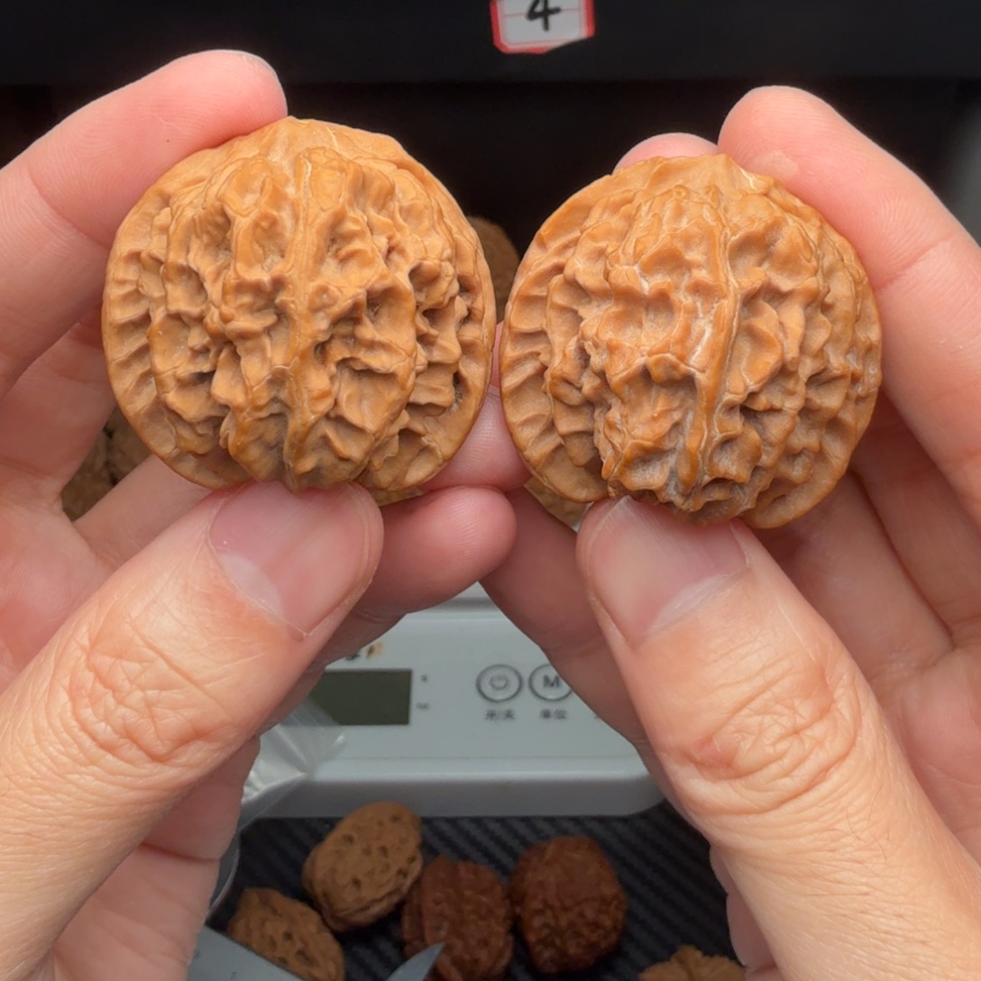 文玩核桃把件苹果园边39