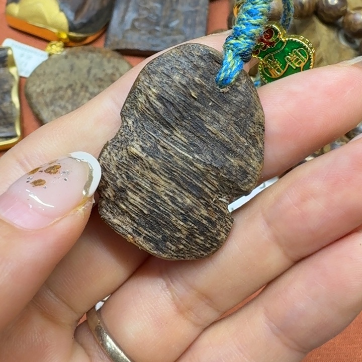 大叶紫檀（黑酸枝木类）