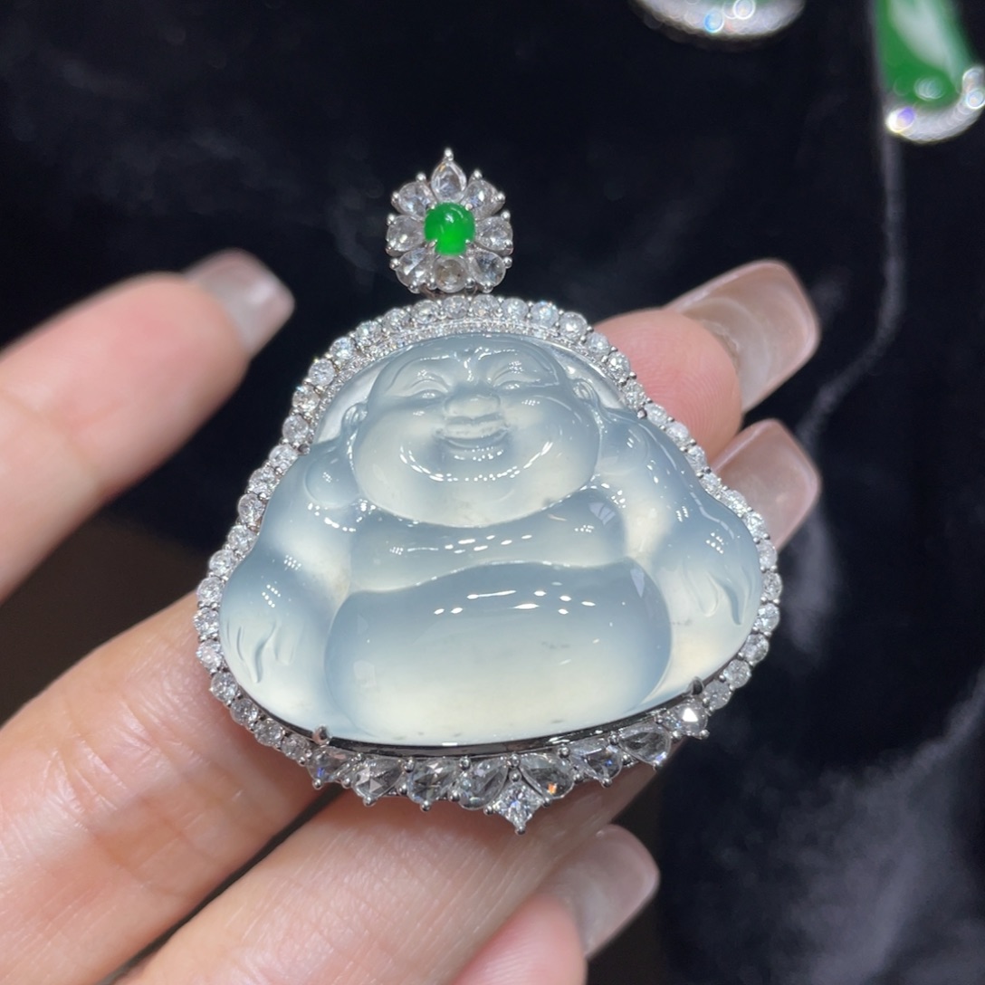 翡翠颈饰18K金镶嵌天然缅甸翡翠