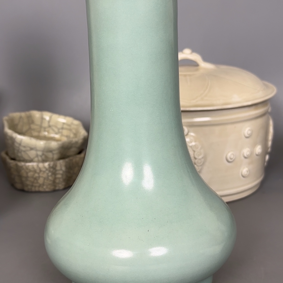 向***明摆件瓷器5678876543355