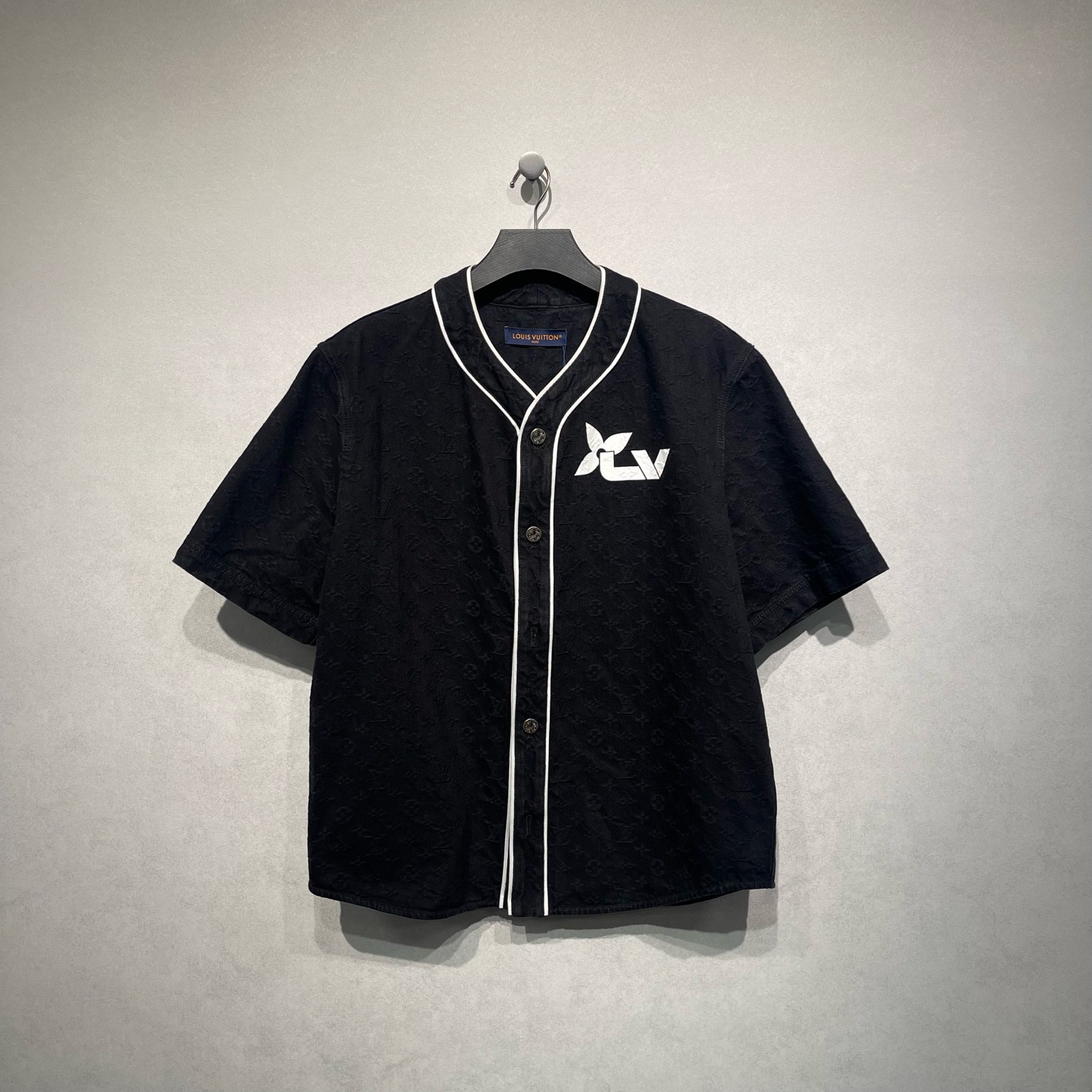未使用 LouisVuitton/路易威登 三花暗纹满印牛仔短袖衬衫/XL码