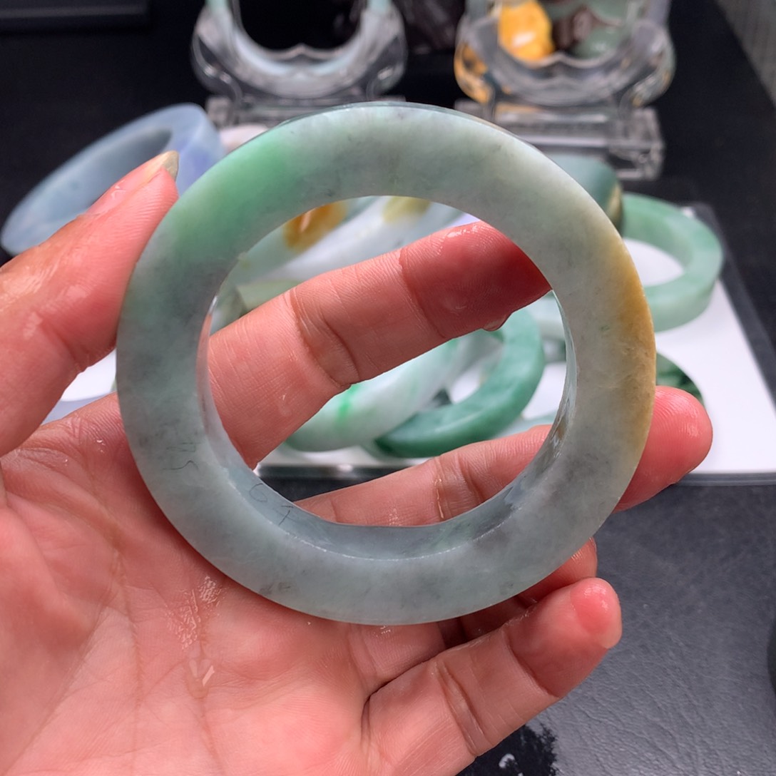 定制翡翠圆条未镶嵌