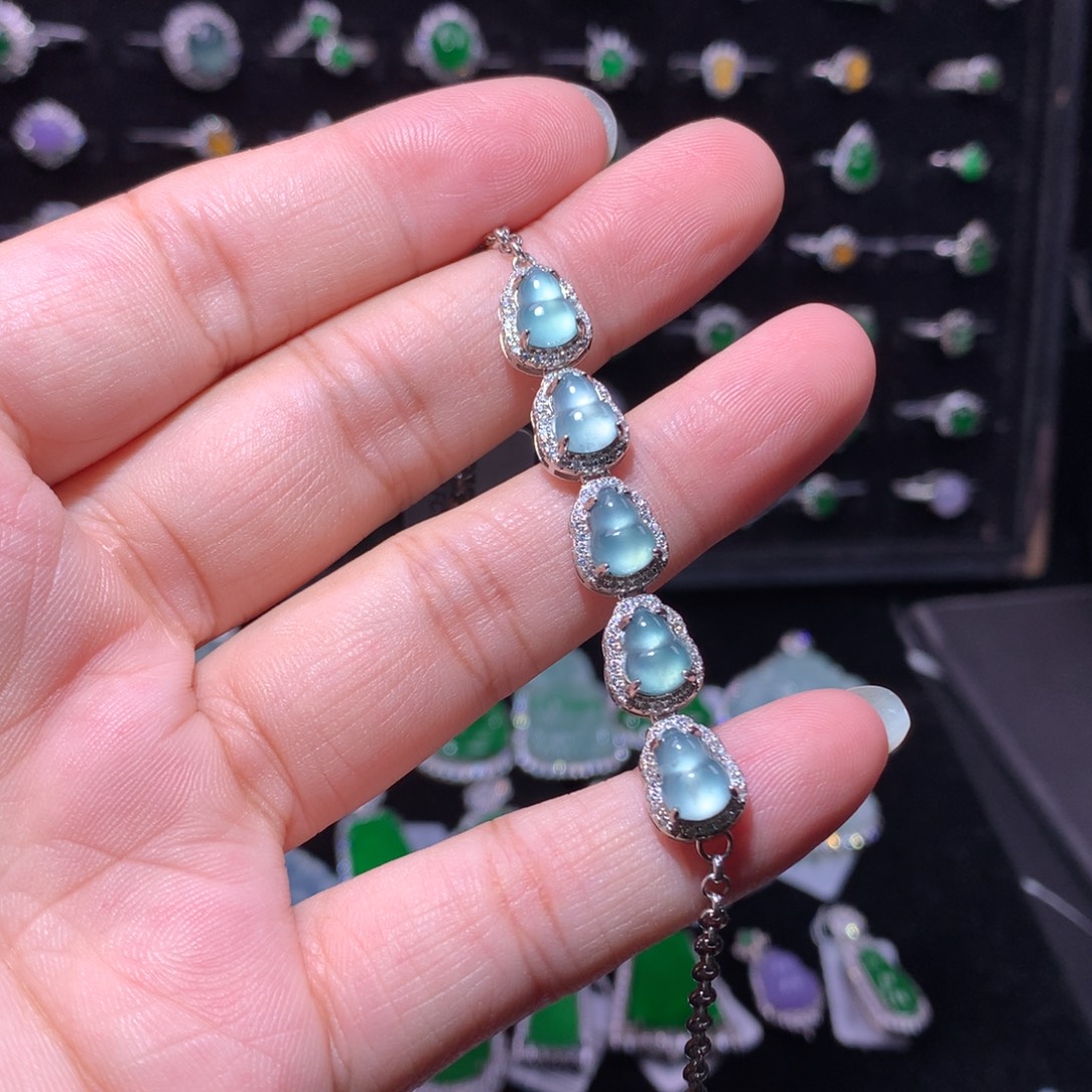 翡翠银S925镶嵌颈饰翡翠