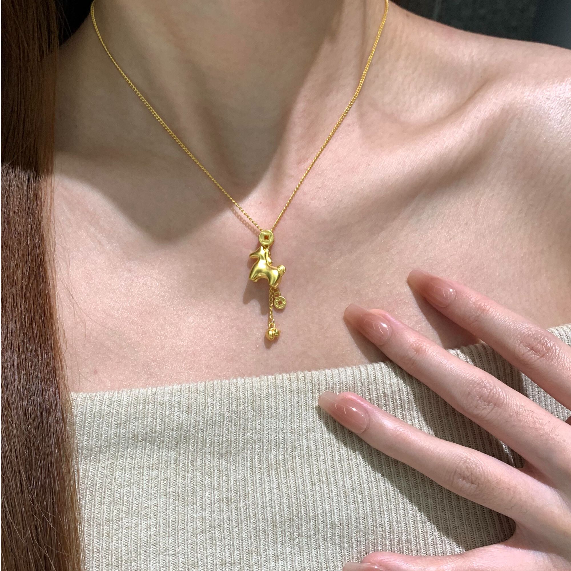 轻奢精致时尚项链百搭款文创DIR项链(多样性发货）