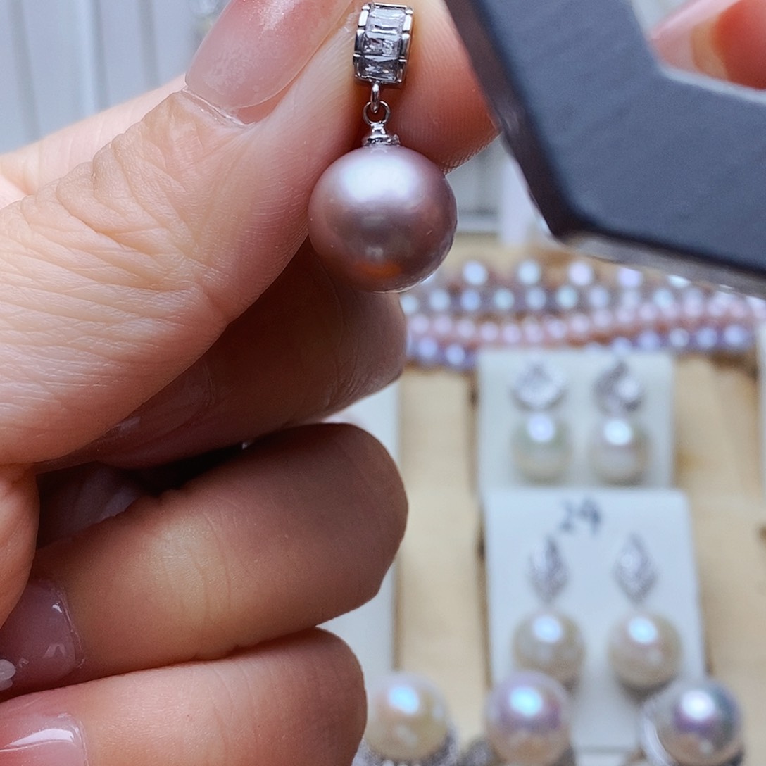 淡水珍珠吊坠(赠链)合金