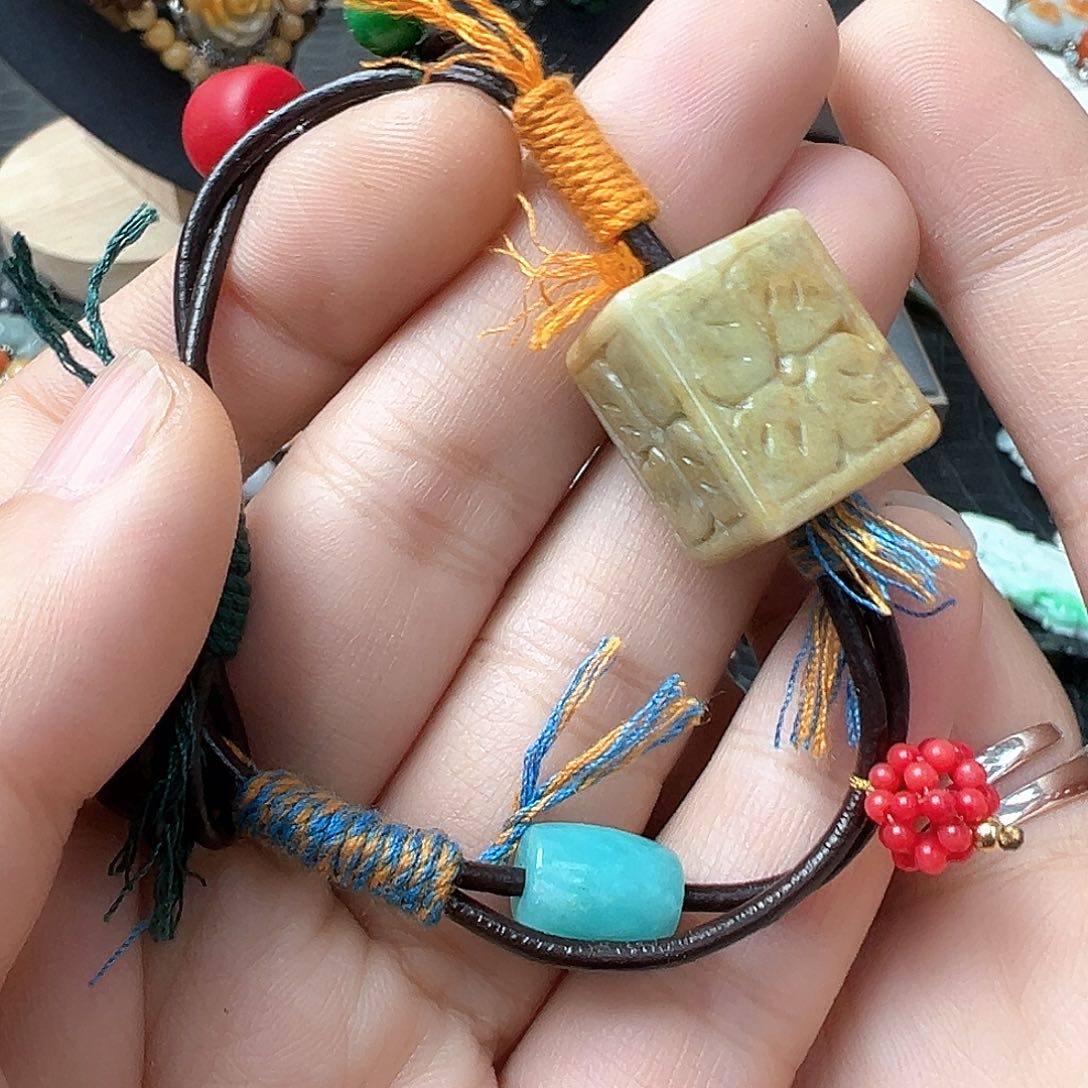 翡翠戒指未镶嵌炸