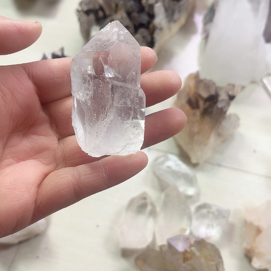 水晶天然水晶原石未镶嵌^****升