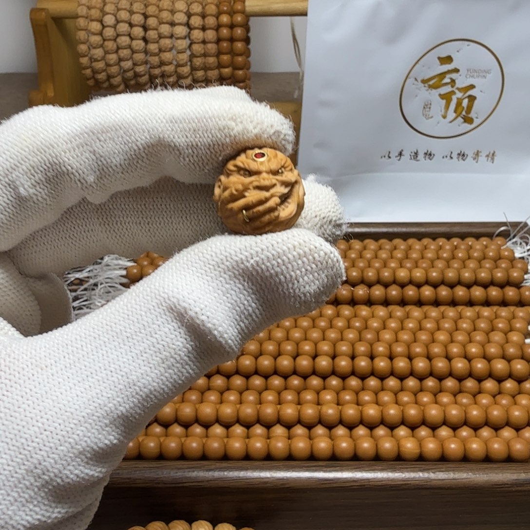 X***核桃单颗猴头捂嘴