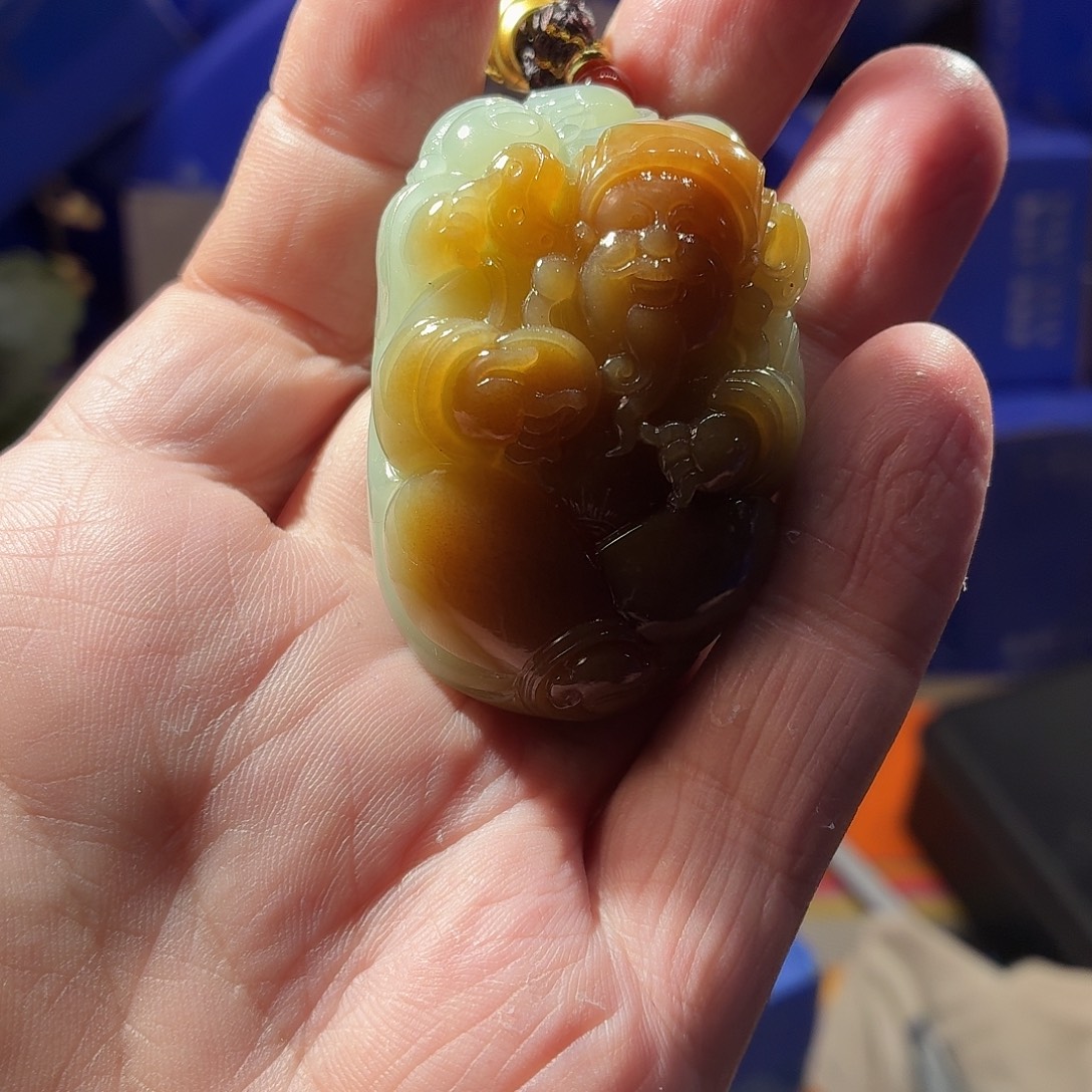 和田玉（糖玉）未镶嵌颈饰