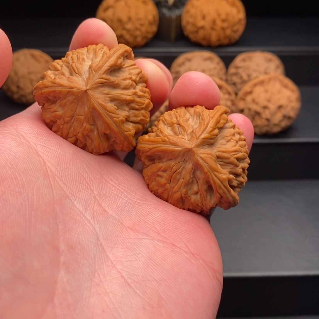 文玩核桃把件t*？御龙