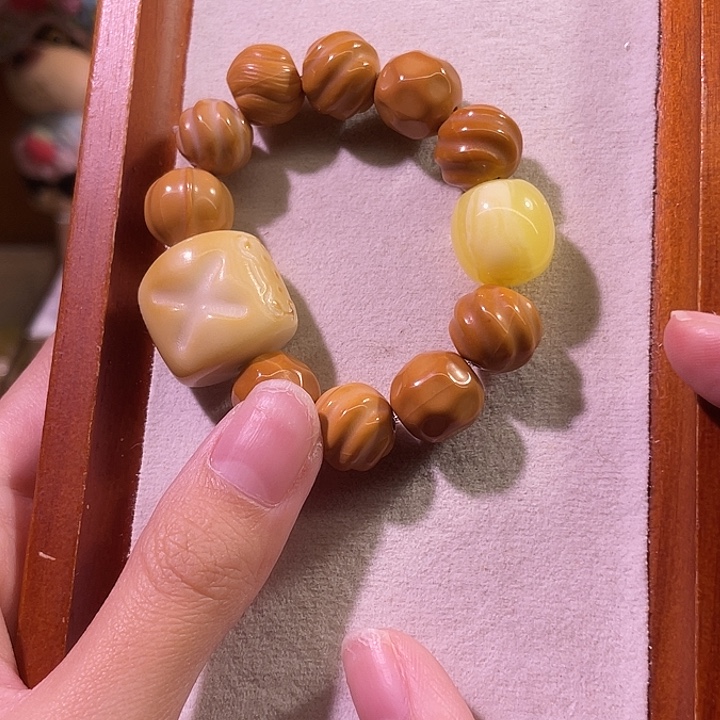 猴头核桃吊坠多宝手捻设计款