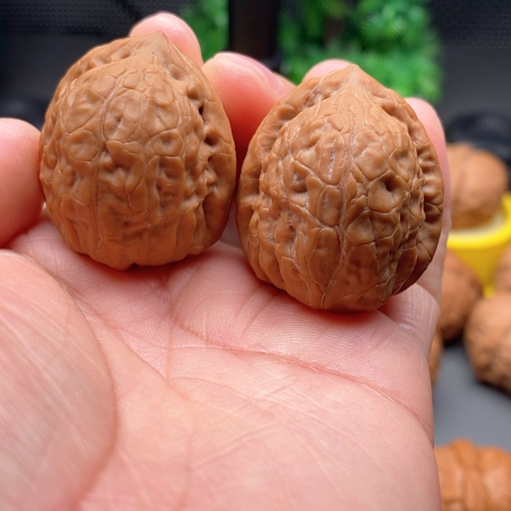 文玩核桃把件舍利子