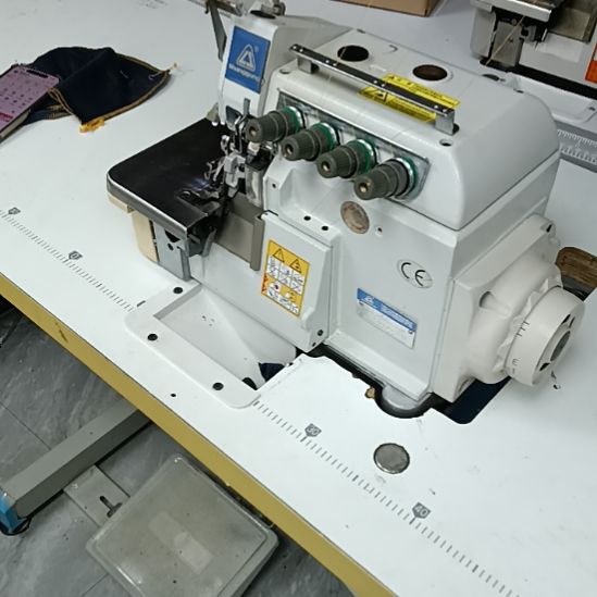 四线锁边机直驱工业缝纫机工厂通用