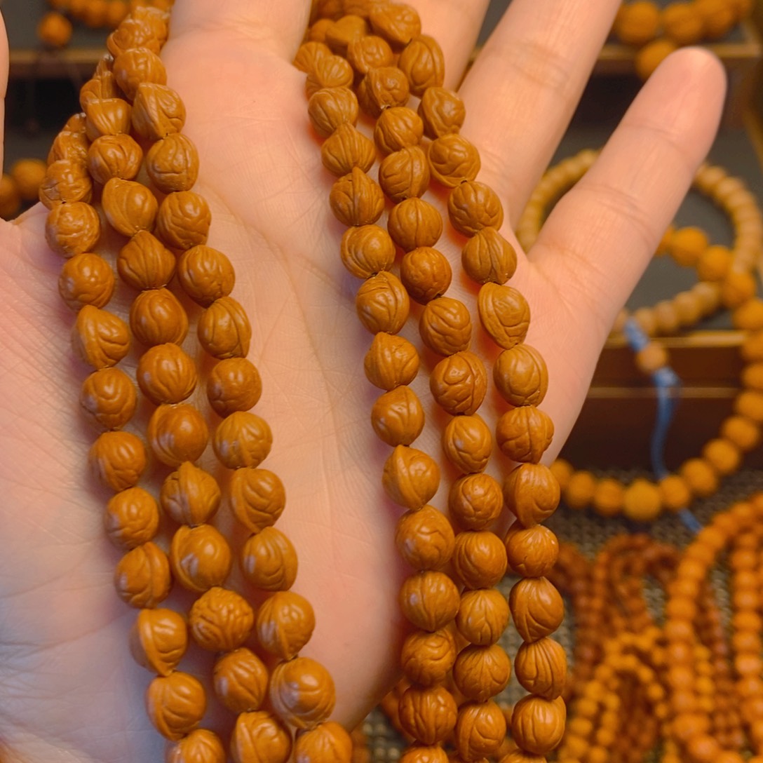 鑫***）桃核吊坠秦岭森林07