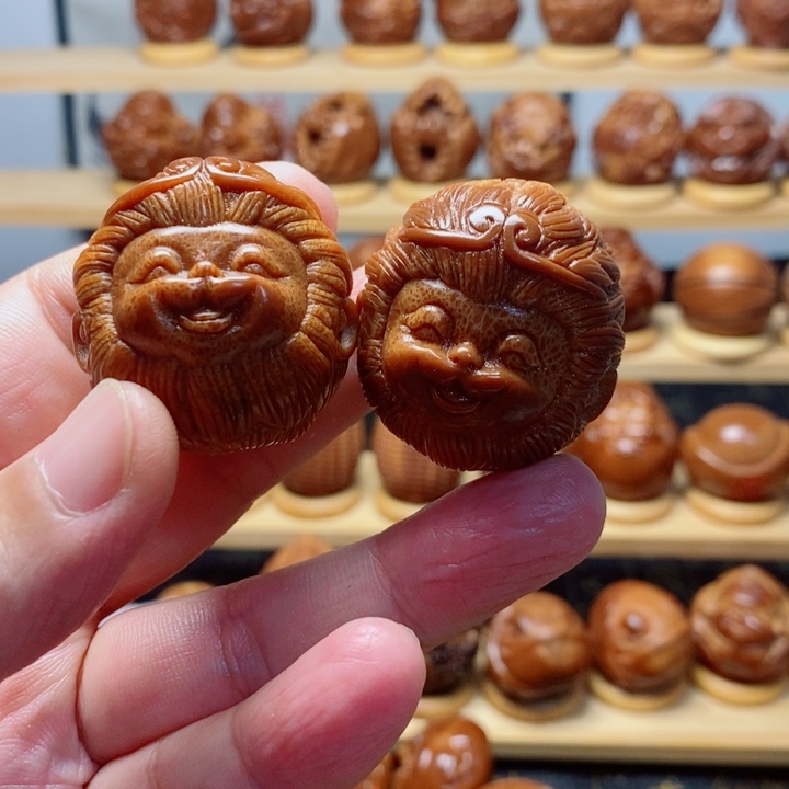 新***档把件橄榄核巴西进口大橄榄核小猴一对