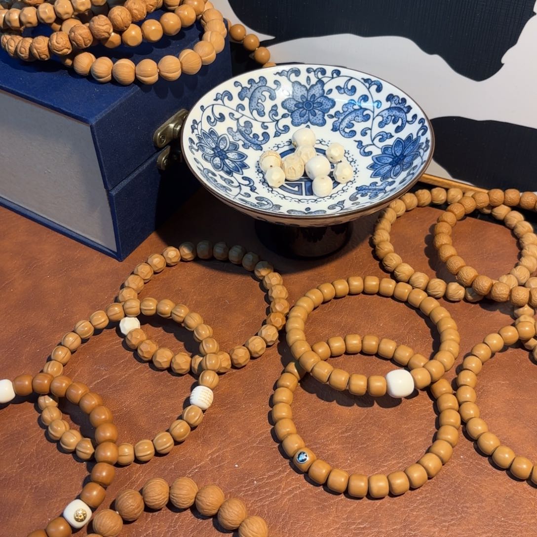 吸***徐手串猴头核桃蝴蝶结