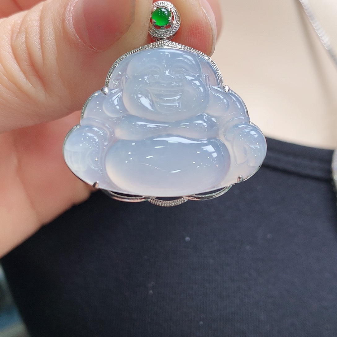 翡翠颈饰18K金镶嵌佛公