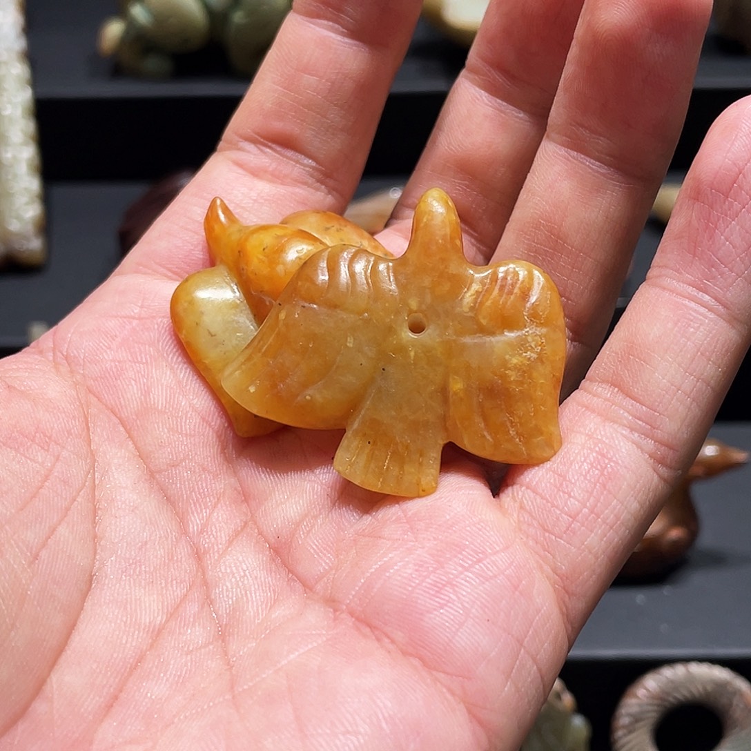 已***置未镶嵌和田玉（糖玉）挂件
