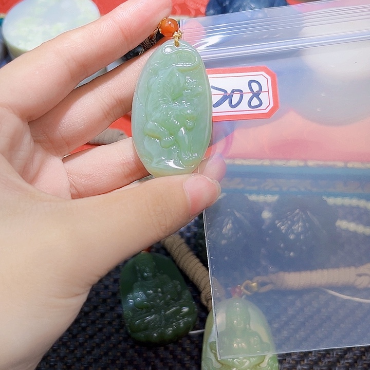 和田玉和田玉边角料随机发未镶嵌