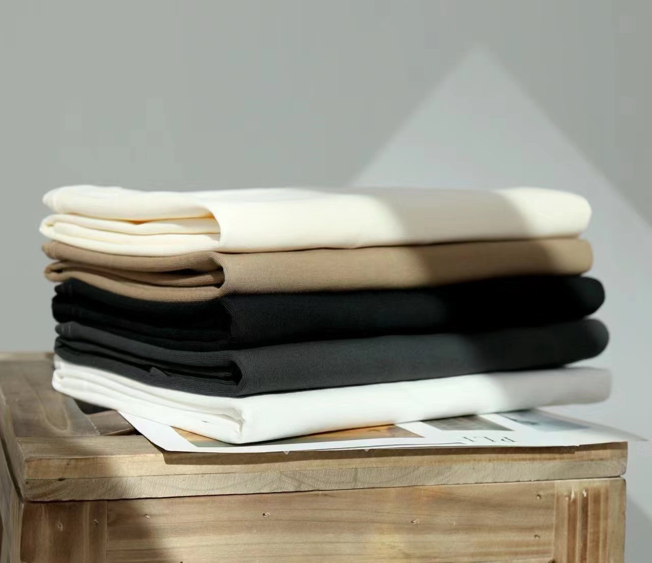 【现2111-2号 男款v领保暖上衣】姐妹服饰5店