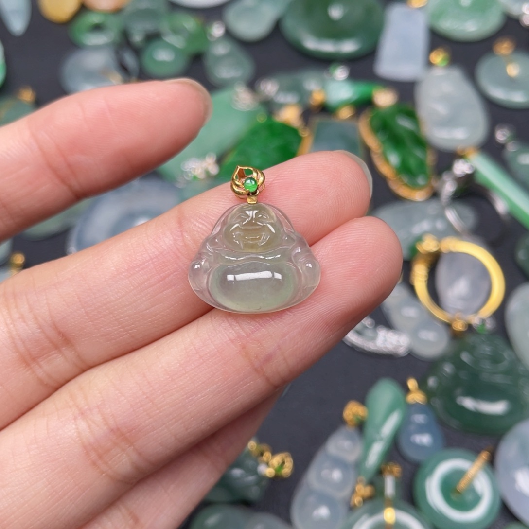 翡翠颈饰18K金镶嵌翡翠