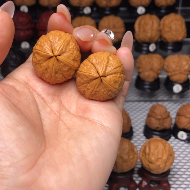 橄榄核吊坠8宝莲灯