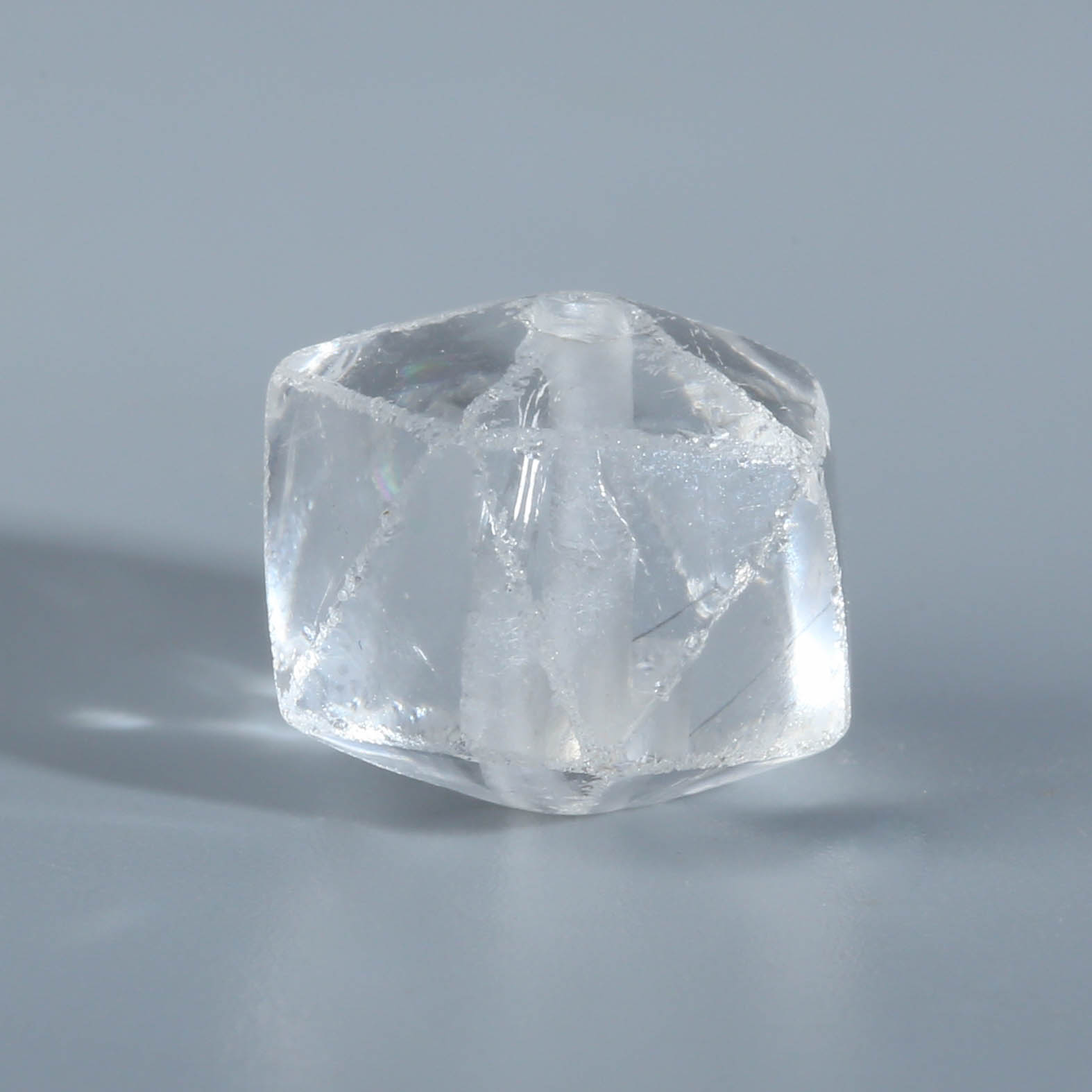 H13-280 水晶材质 东南亚pyu时期多棱水晶单珠 11.9*9.9mm