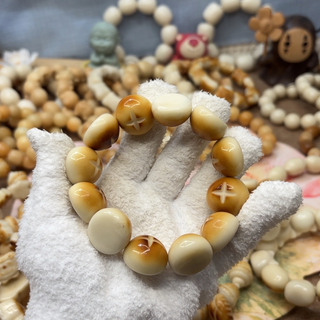 吊坠菩提根/象牙果24机抛瑕疵牙果192