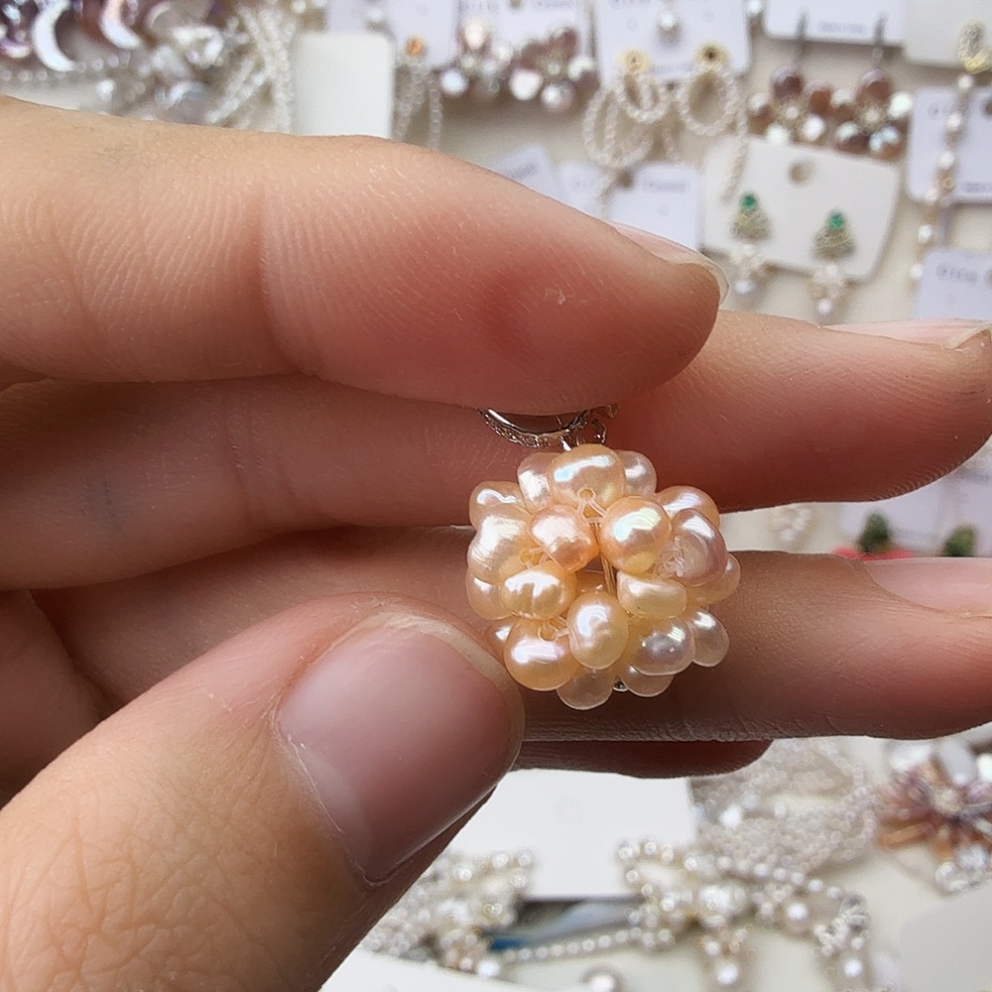 颈饰未镶嵌淡水珍珠