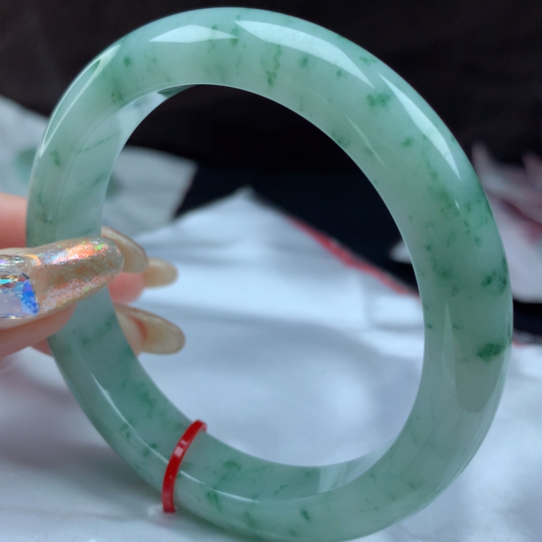 翡翠手镯未镶嵌96775，