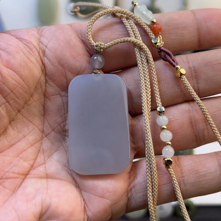 吊坠(赠链)未镶嵌和田玉666