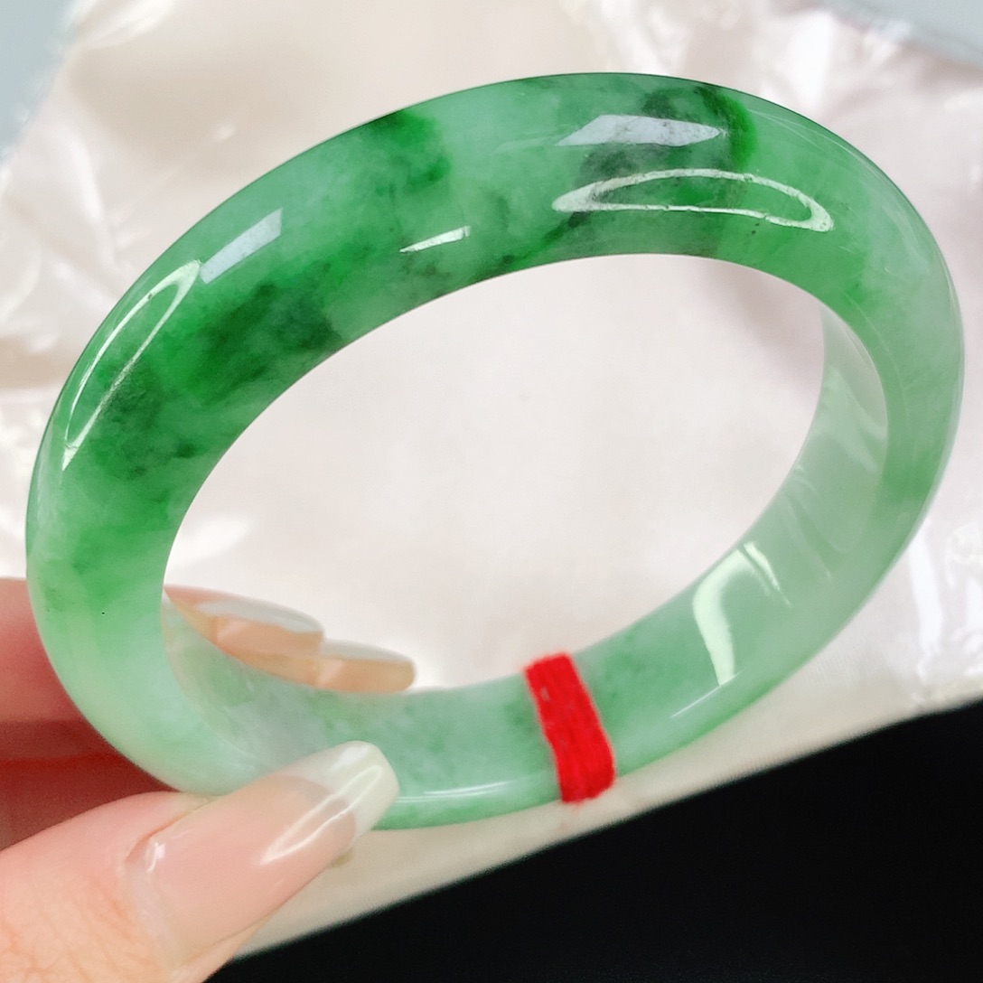 翡翠手镯未镶嵌59.5圈