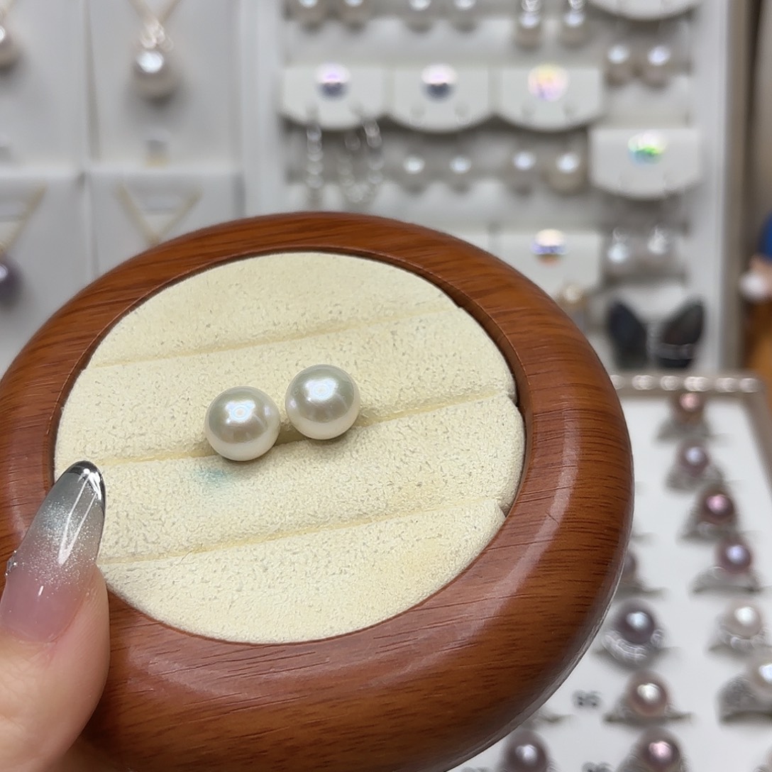 一***来淡水珍珠银S925镶嵌耳饰