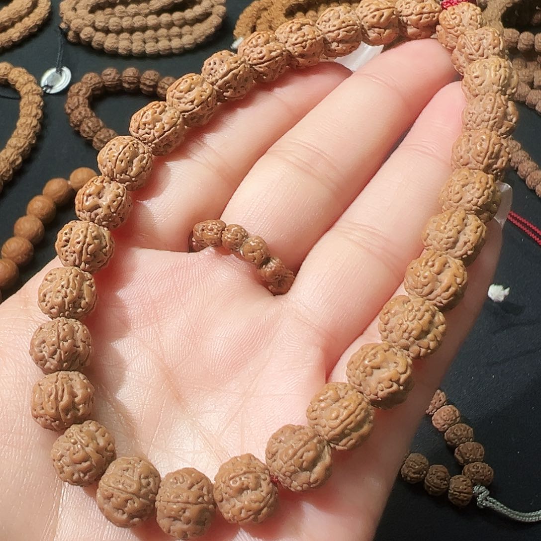 金刚菩提吊坠梅花手串