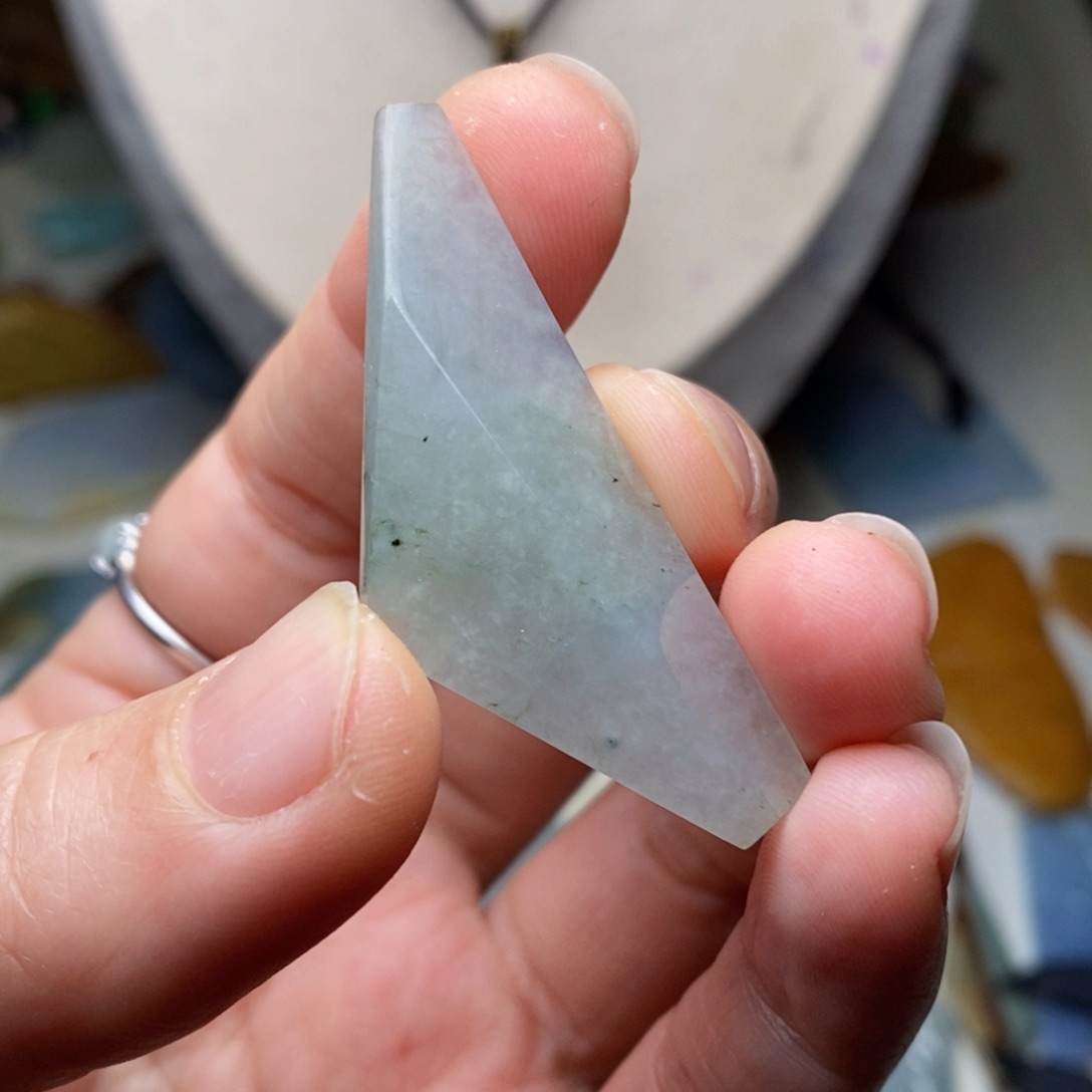 翡翠颈饰未镶嵌天然