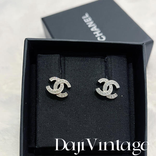 大吉中古/CHANEL香奈儿银色满钻耳钉