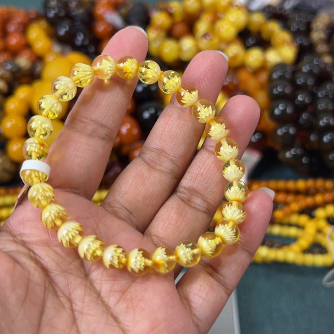 未镶嵌琥珀珠宝奇石217